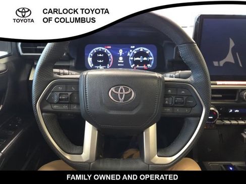 Used 2025 Toyota Tacoma Limited AWD/4WD image 22