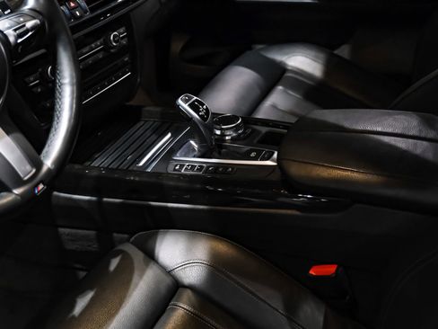 Used 2018 BMW X5 xDrive50i image 23