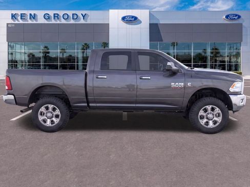 Used 2017 RAM 2500 Big Horn AWD/4WD image 3