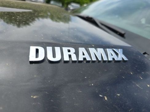 Used 2021 Chevrolet Silverado 1500 High Country w/ Technology Package image 12