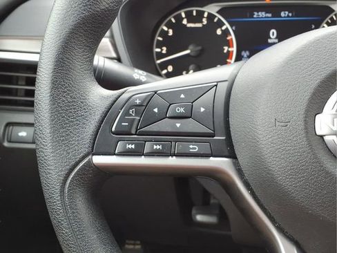 Used 2023 Nissan Altima 2.5 SV image 14