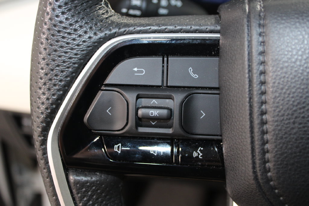 Used 2024 Toyota Tundra Capstone AWD/4WD image 27