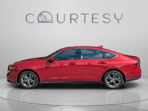 Certified 2023 Honda Accord EX image 4