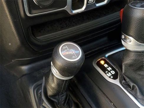 Used 2020 Jeep Wrangler Unlimited Sport S image 25