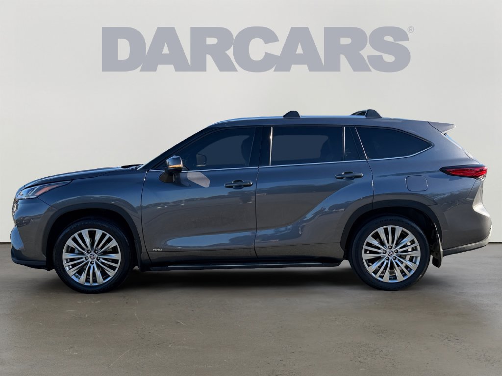 Used 2023 Toyota Highlander Platinum AWD/4WD image 3
