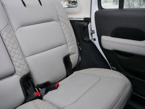 Certified 2023 Jeep Wrangler Unlimited Sahara image 14