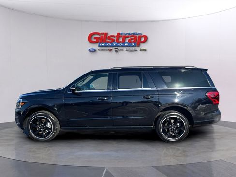 Used 2023 Ford Expedition Max Limited image 3