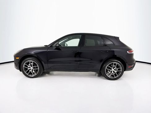 Certified 2025 Porsche Macan AWD/4WD image 2