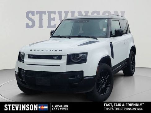 Used 2024 Land Rover Defender 90 X-Dynamic SE AWD/4WD image 1