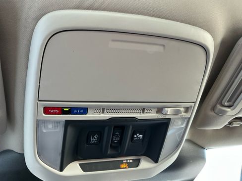 Used 2023 Subaru Forester Premium image 36