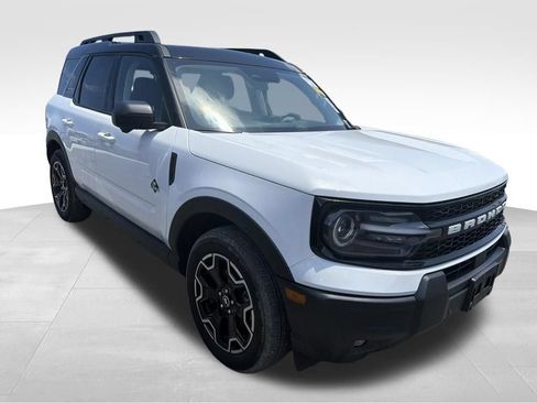 Used 2025 Ford Bronco Sport Outer Banks w/ Outer Banks Tech Package+ AWD/4WD image 18