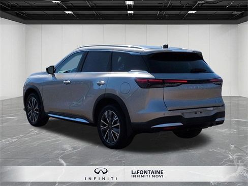 New 2026 INFINITI QX60 Luxe w/ Family Package image 3