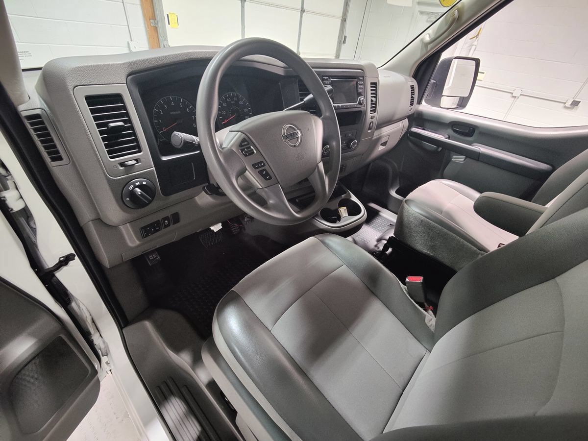 Used 2018 Nissan NV 2500 S RWD image 26