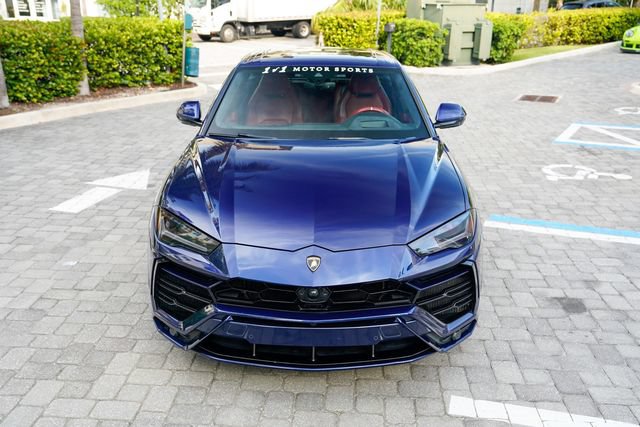 Used 2022 Lamborghini Urus AWD/4WD image 5