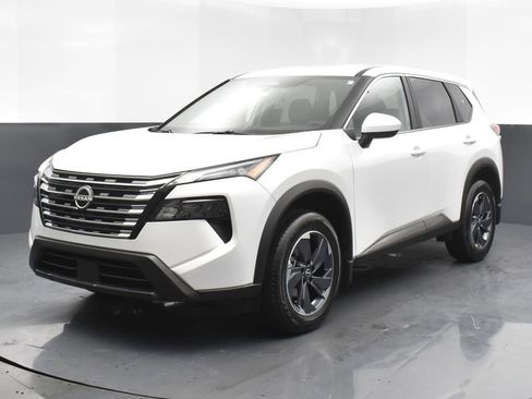 New 2026 Nissan Rogue SV image 2