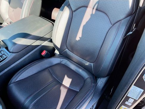 Used 2025 Honda Pilot Black Edition image 22