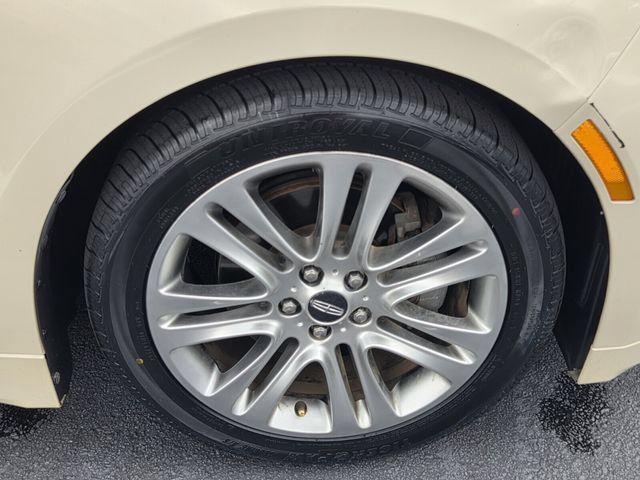 Used 2014 Lincoln MKZ w/ Equipment Group 102A Reserve FWD image 8