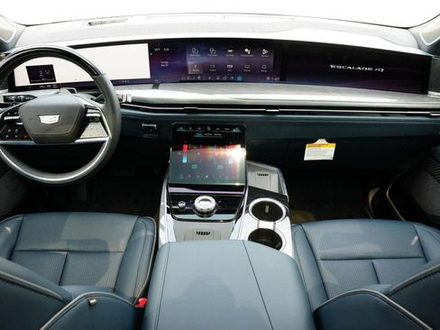 New 2025 Cadillac Escalade IQ Sport 2 AWD/4WD image 48