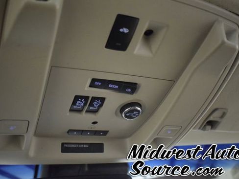 Used 2019 GMC Yukon XL Denali w/ Denali Ultimate Package image 26