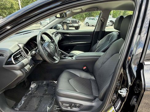 Used 2024 Toyota Camry XSE w/ Cold Weather Package FWD image 21
