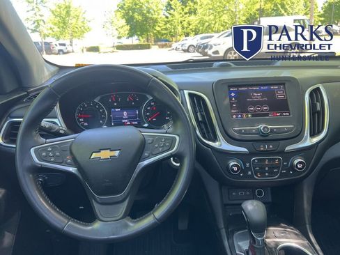 Used 2022 Chevrolet Equinox LT image 23