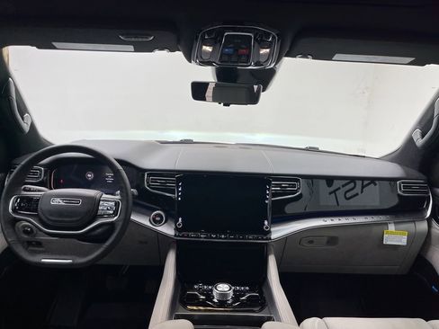 New 2026 Jeep Grand Wagoneer L Summit AWD/4WD image 8