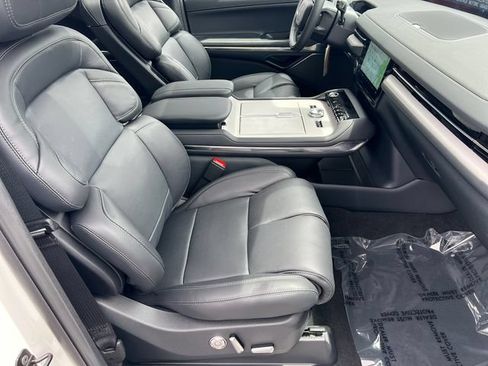 New 2027 Lincoln Navigator Reserve w/ Jet Appearance Package AWD/4WD image 13