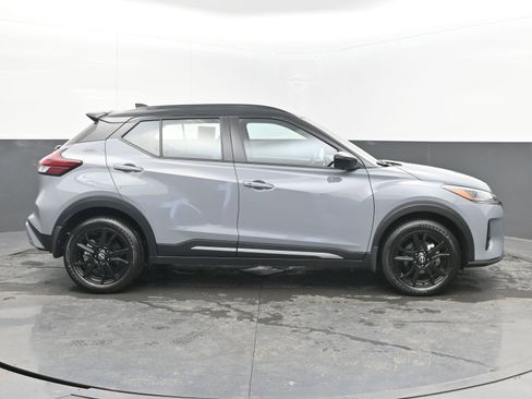Certified 2024 Nissan Kicks SR w/ SR Premium Package image 8