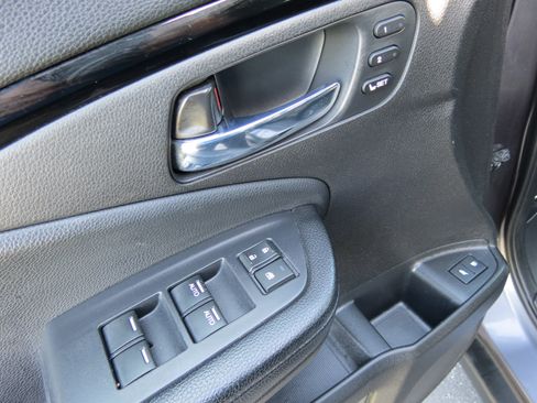 Used 2016 Honda Pilot Touring image 29