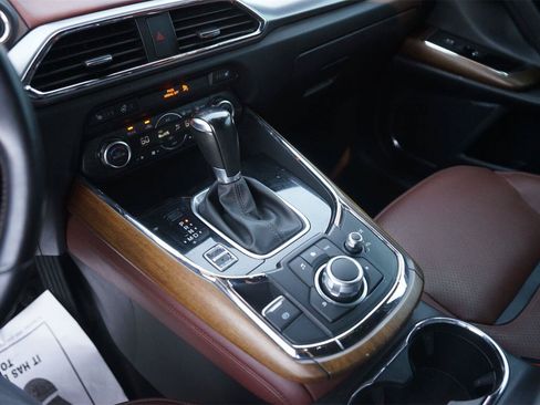 Used 2018 MAZDA CX-9 Signature AWD/4WD image 31