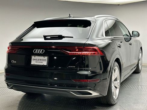 Used 2022 Audi Q8 Prestige w/ Prestige Package image 3