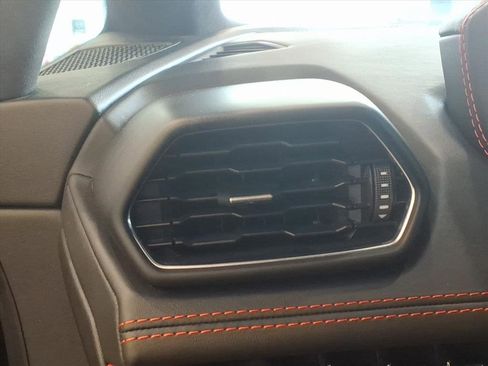 Used 2018 Lamborghini Huracan LP 580-2 image 26