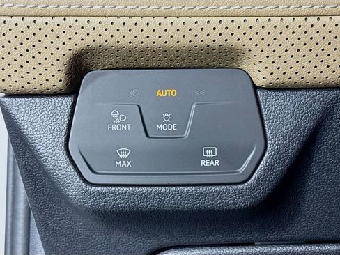 New 2026 Volkswagen Atlas Cross Sport SE AWD/4WD image 10