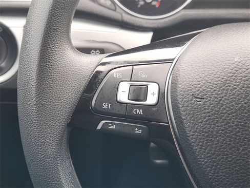 Used 2016 Volkswagen Passat 1.8T S image 28