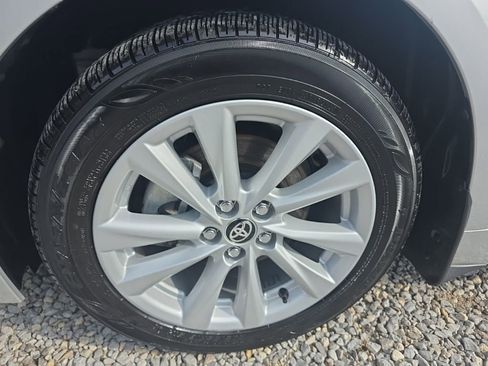 Certified 2023 Toyota Corolla SE image 10