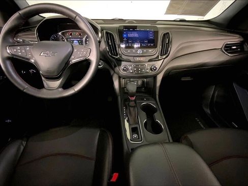 Used 2023 Chevrolet Equinox RS w/ RS Leather Package AWD/4WD image 15