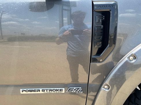 Used 2020 Ford F250 Lariat w/ Lariat Value Package AWD/4WD image 9