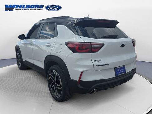 Used 2024 Chevrolet TrailBlazer RS FWD image 3