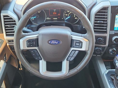 Used 2018 Ford F150 King Ranch w/ Equipment Group 601A Luxury AWD/4WD image 18