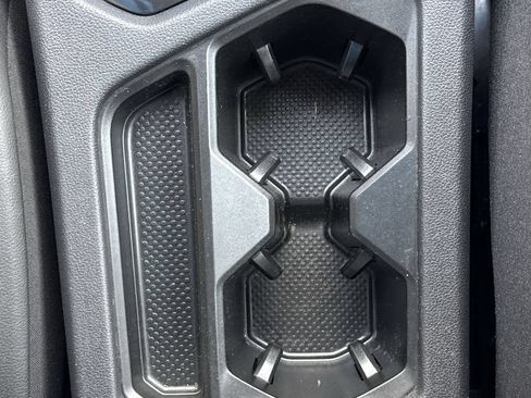 Used 2023 Volkswagen Tiguan SE FWD image 6