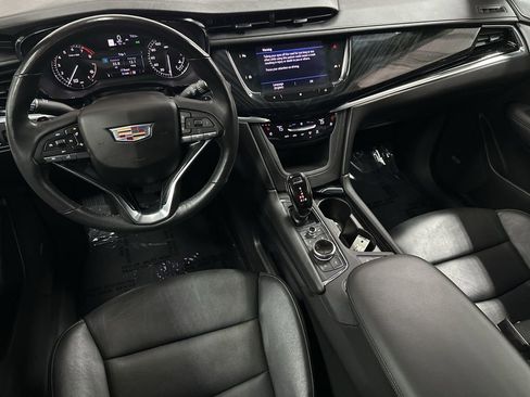 Used 2020 Cadillac XT6 Premium Luxury AWD/4WD image 12