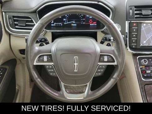 Used 2017 Lincoln Continental Select w/ Climate Package image 26