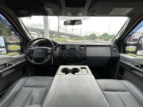 Used 2015 Ford F350 XL w/ Power Equipment Group AWD/4WD image 16