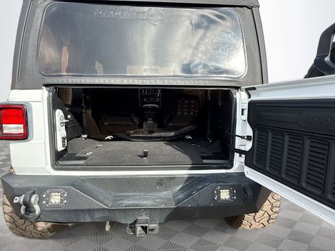 Used 2021 Jeep Wrangler Rubicon image 29