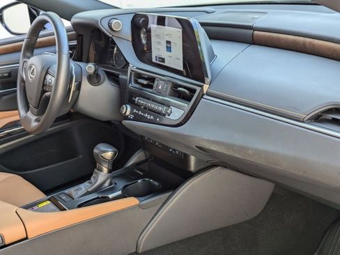 Used 2025 Lexus ES 350 ES 350 w/ Premium Package image 12