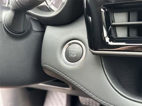 New 2024 Toyota Highlander XLE image 11