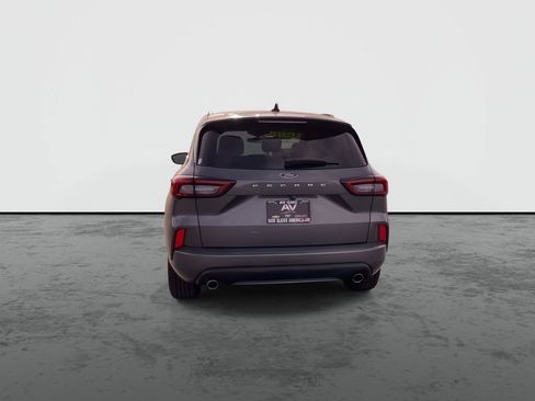 Used 2023 Ford Escape ST-Line FWD image 7