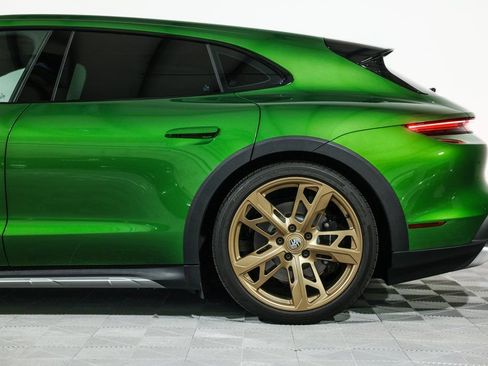 Used 2023 Porsche Taycan 4S AWD/4WD image 15
