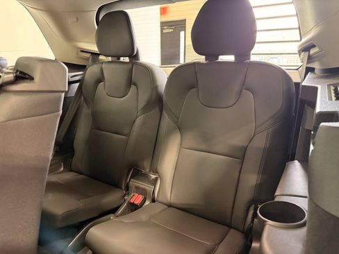 Used 2023 Volvo XC90 B6 Plus AWD/4WD image 22