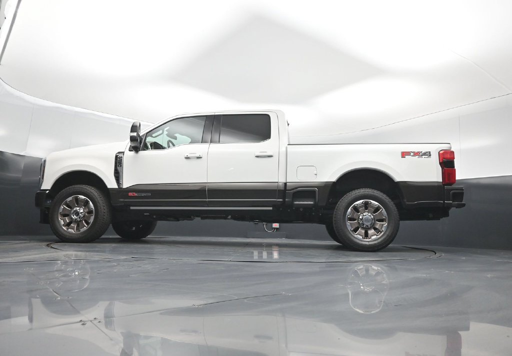 Certified 2025 Ford F250 King Ranch AWD/4WD image 51